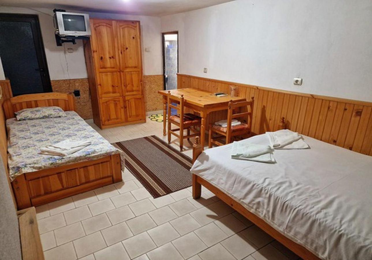Хотел Механа Воденицата Zlatkov Chiflik Extérieur photo